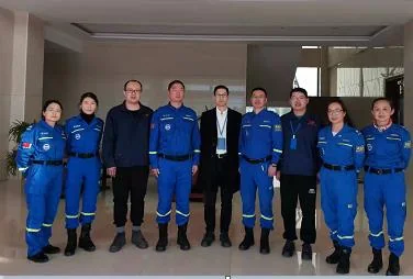 元基员工照片,选自可持续发展报告